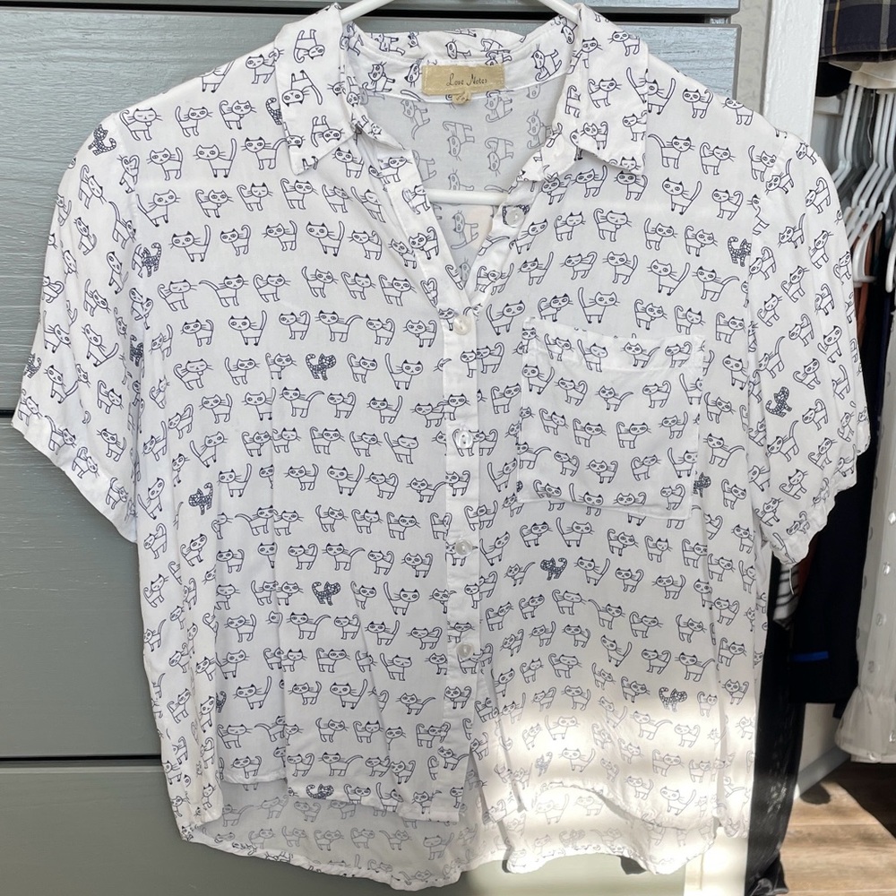 Love Notes White with Dark Navy-Black Cat Pattern Blouse